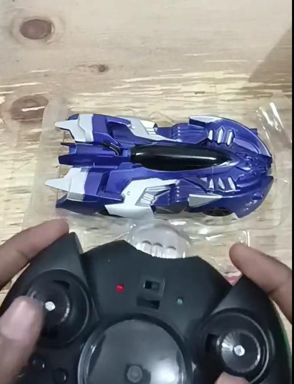 Gravity Defying Wall Climbing Stunt  RC Toy Car - NeworldStore