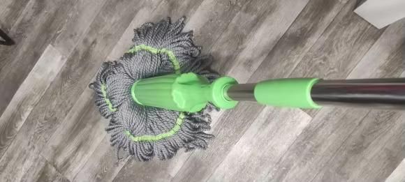Self-twisting Water Rotating Mop - NeworldStore