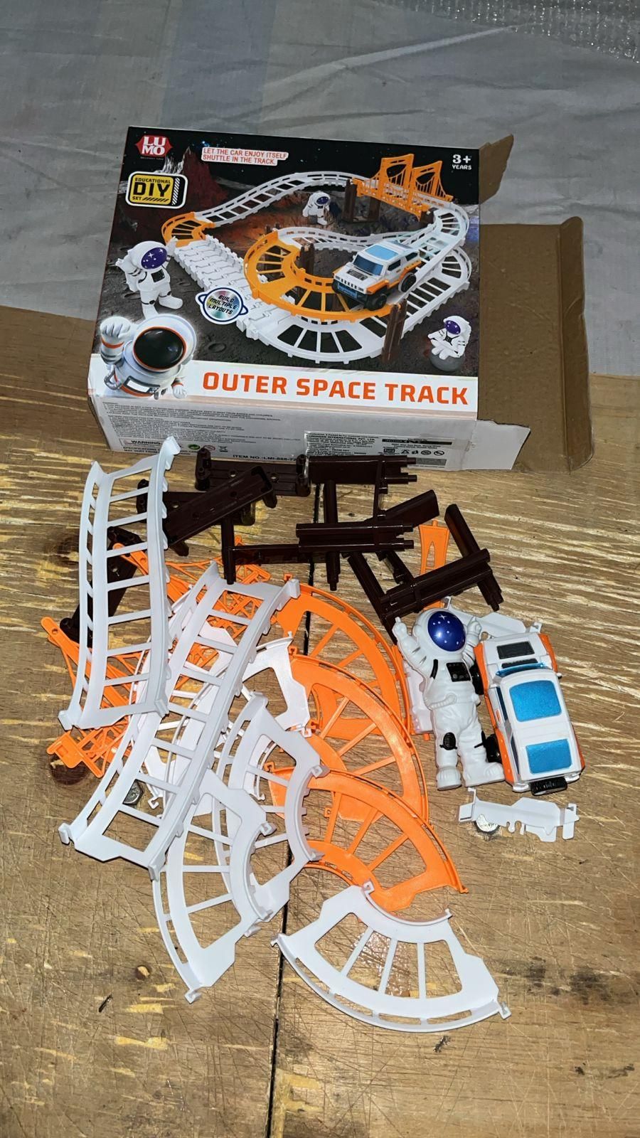 Astronaut Spaceship Track Set - Outer Space Toy Set for Kids - NeworldStore